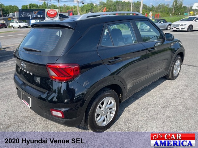 2020 Hyundai Venue SEL Clearance Price $23,800