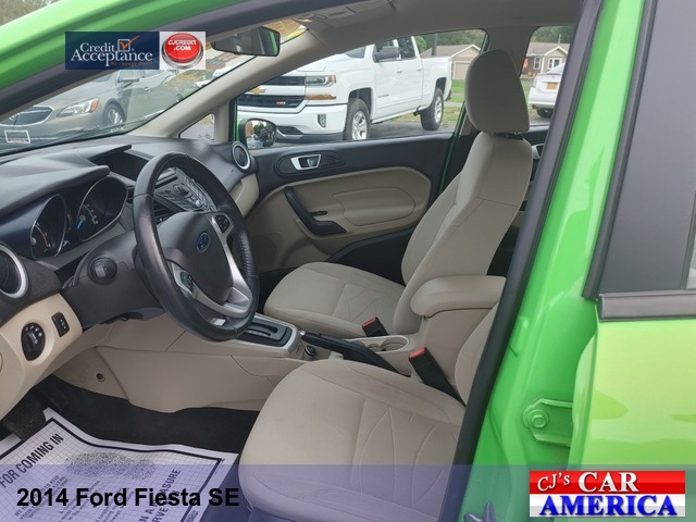 2014 Ford Fiesta SE Sedan
