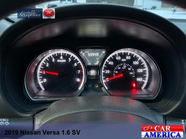 2019 Nissan Versa 1.6 SV Sedan