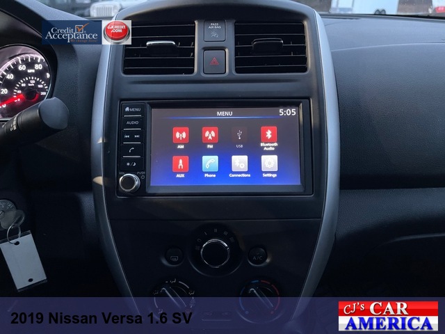 2019 Nissan Versa 1.6 SV Sedan