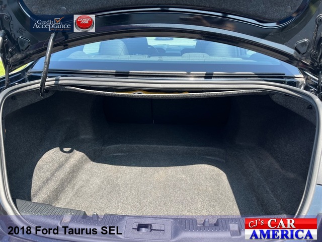 2018 Ford Taurus SEL 