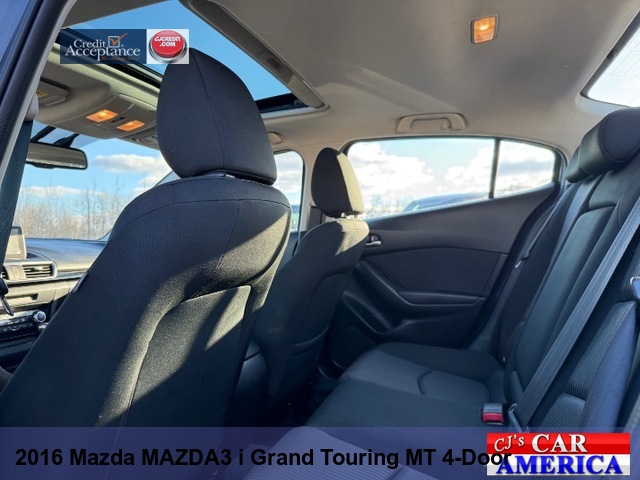 2016 Mazda MAZDA3 i Grand Touring 4-Door