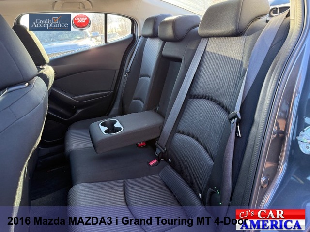 2016 Mazda MAZDA3 i Grand Touring 4-Door