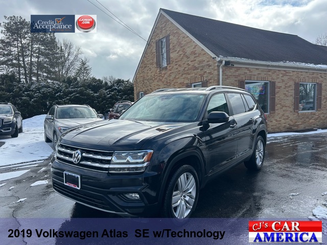 2019 Volkswagen Atlas SE w/Technology