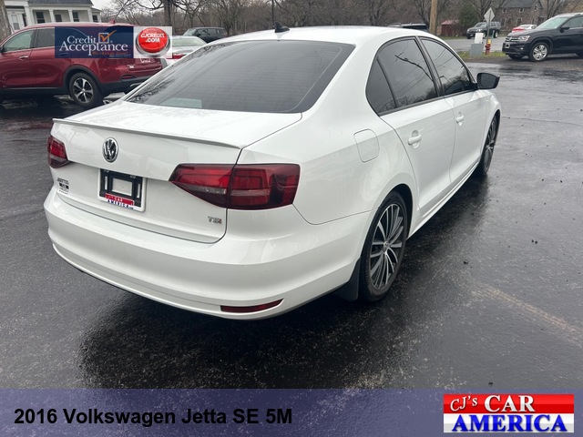 2016 Volkswagen Jetta SE 5M