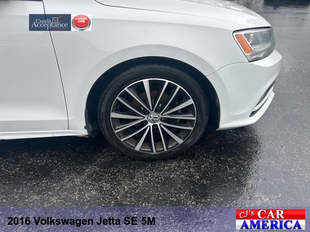 2016 Volkswagen Jetta SE 5M
