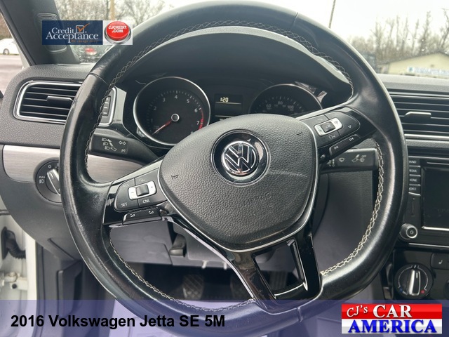 2016 Volkswagen Jetta SE 5M