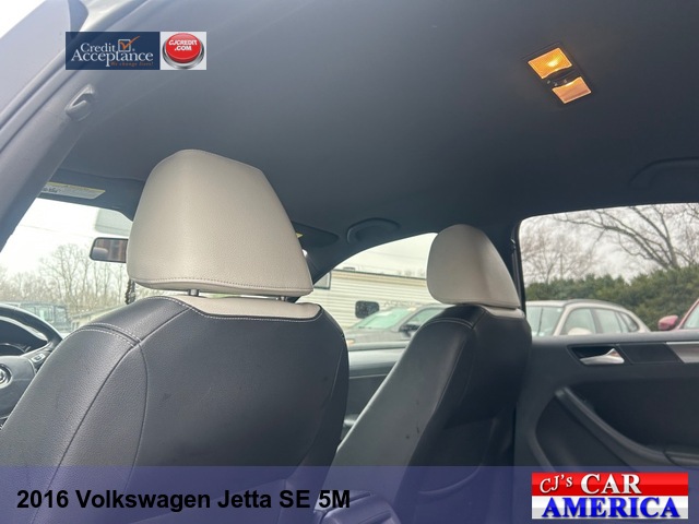 2016 Volkswagen Jetta SE 5M