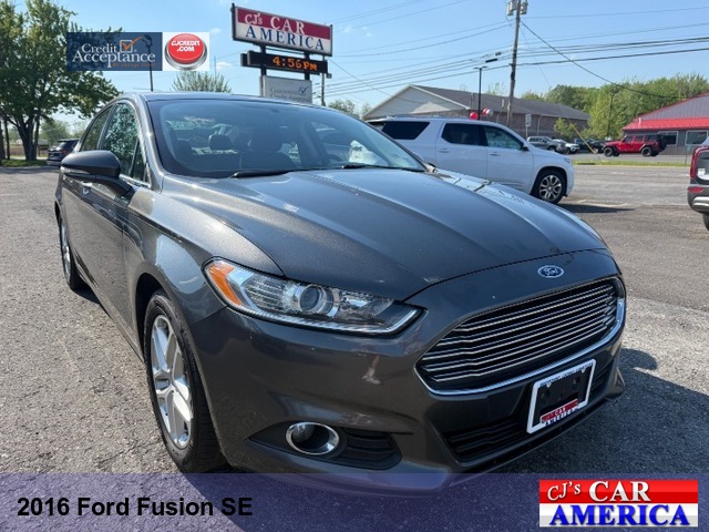 2016 Ford Fusion SE FWD's photo